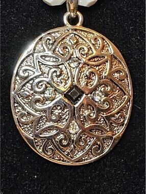 Multi-Strand Silver Tone Necklace w/ Large Ornate Filigree Pendant 16-18"